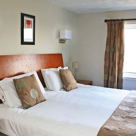 Отель Clough Manor Denshaw Экстерьер фото
