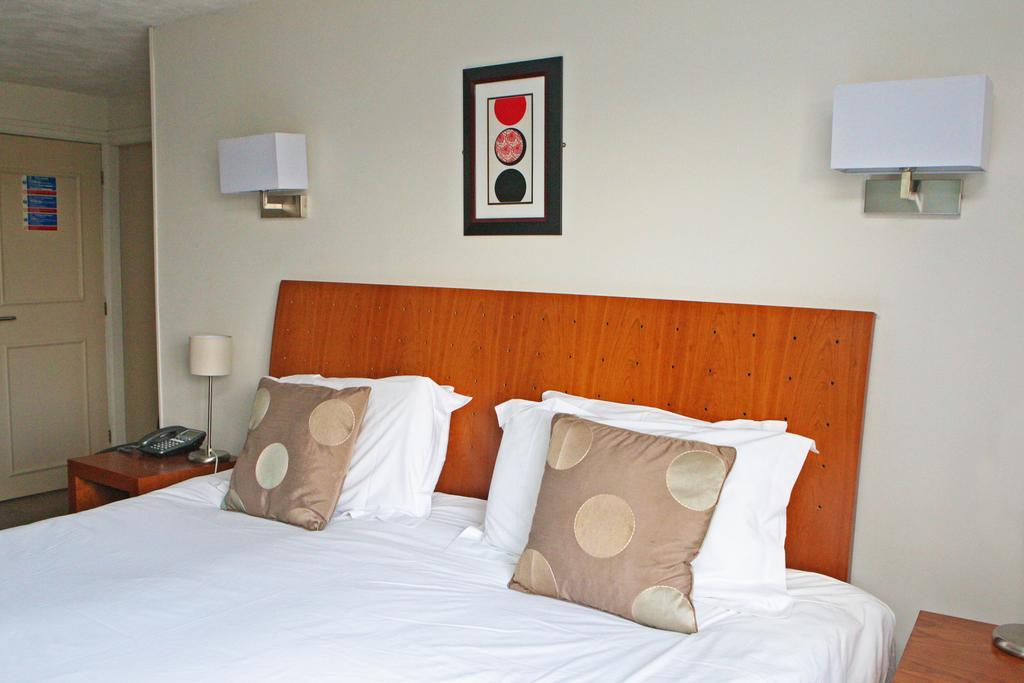 Отель Clough Manor Denshaw Экстерьер фото