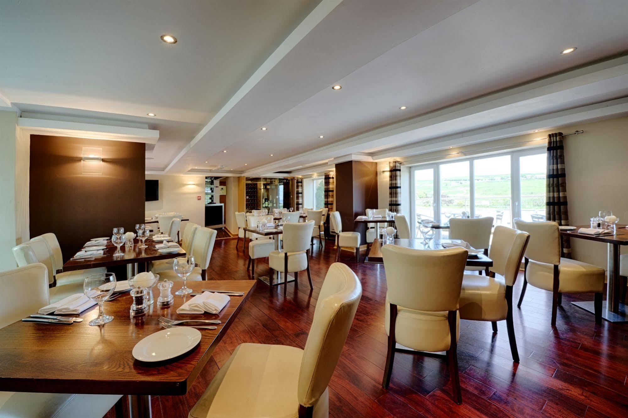 Отель Clough Manor Denshaw Экстерьер фото