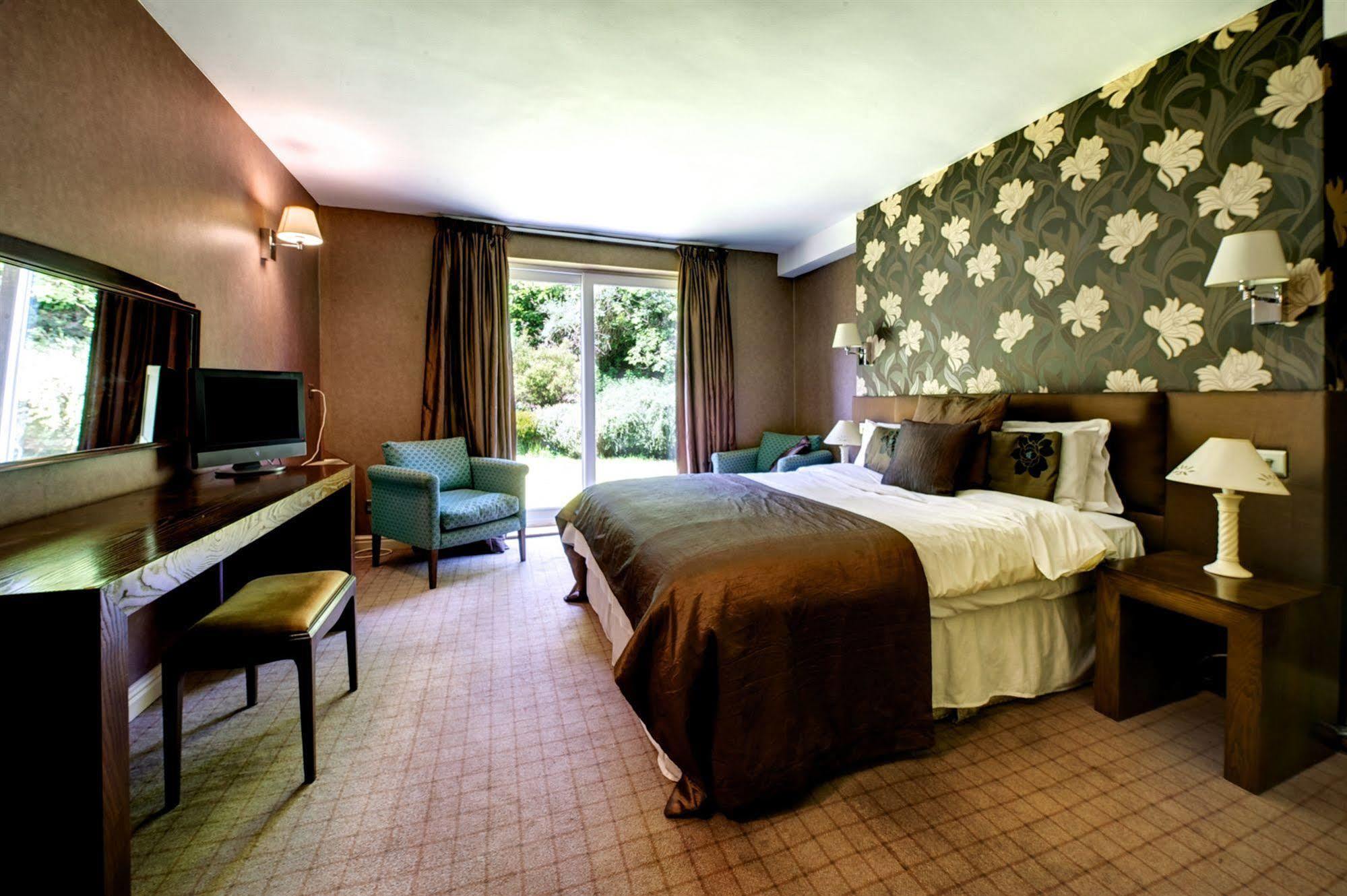Отель Clough Manor Denshaw Экстерьер фото
