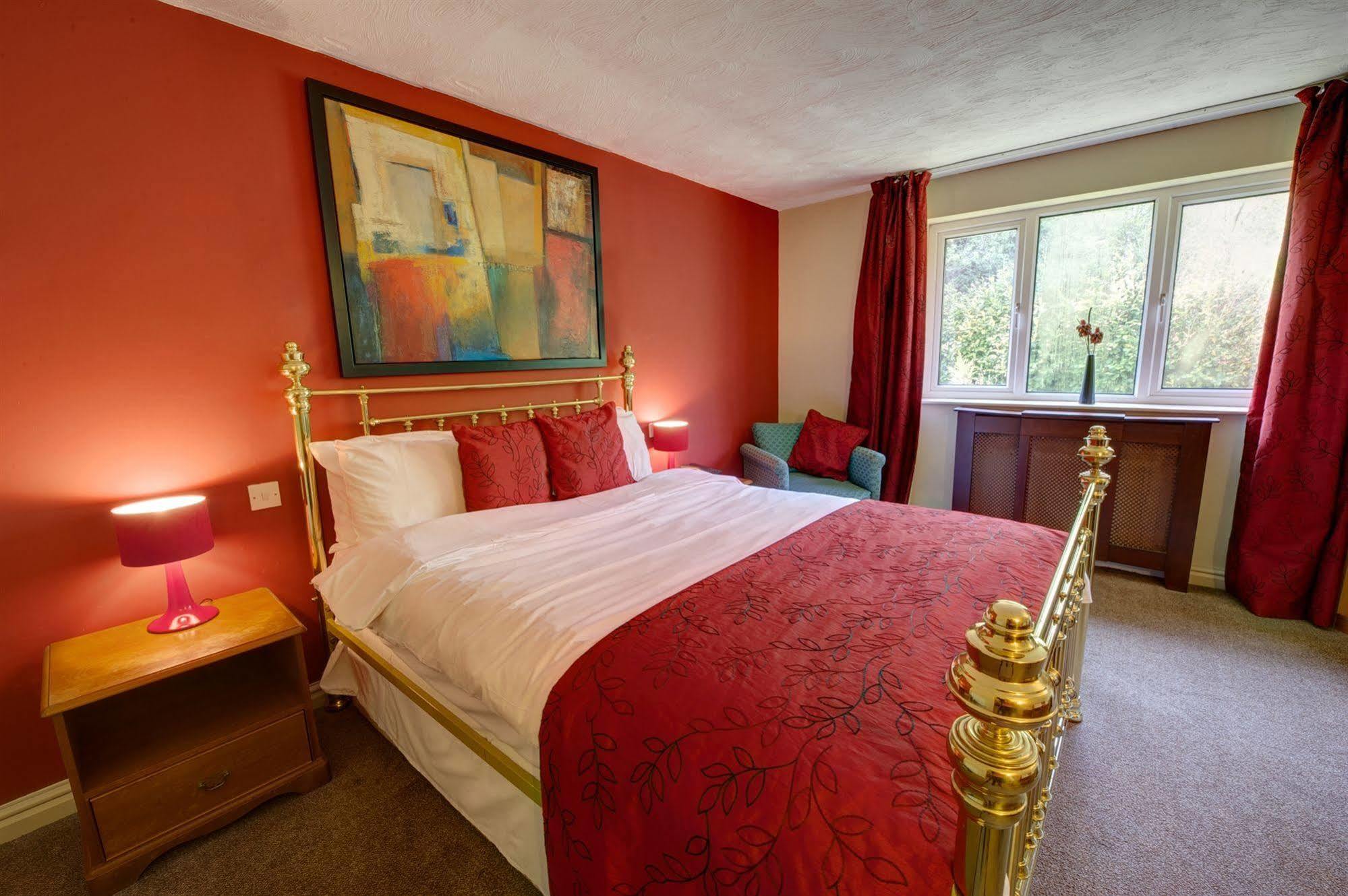 Отель Clough Manor Denshaw Экстерьер фото