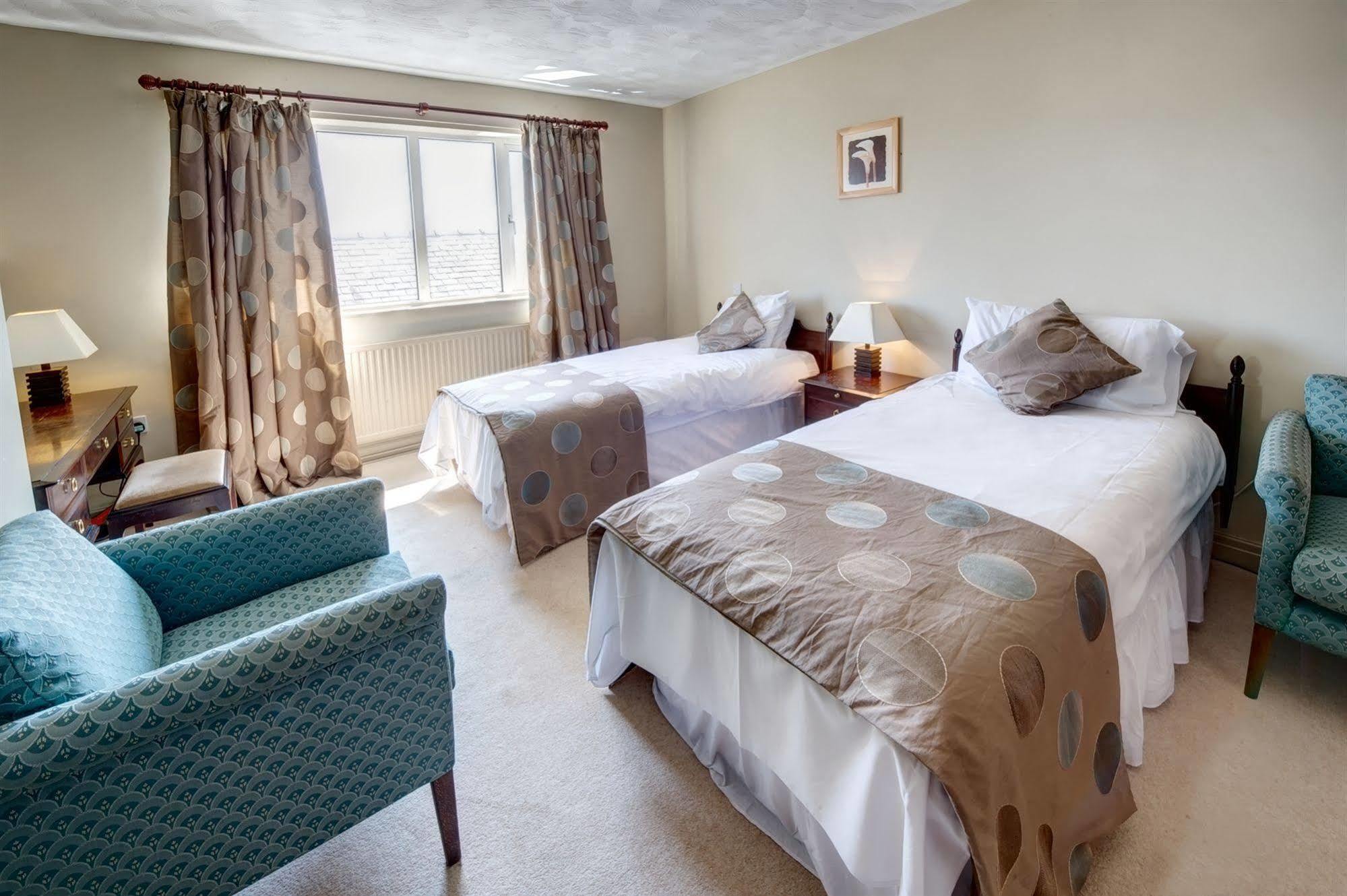 Отель Clough Manor Denshaw Экстерьер фото